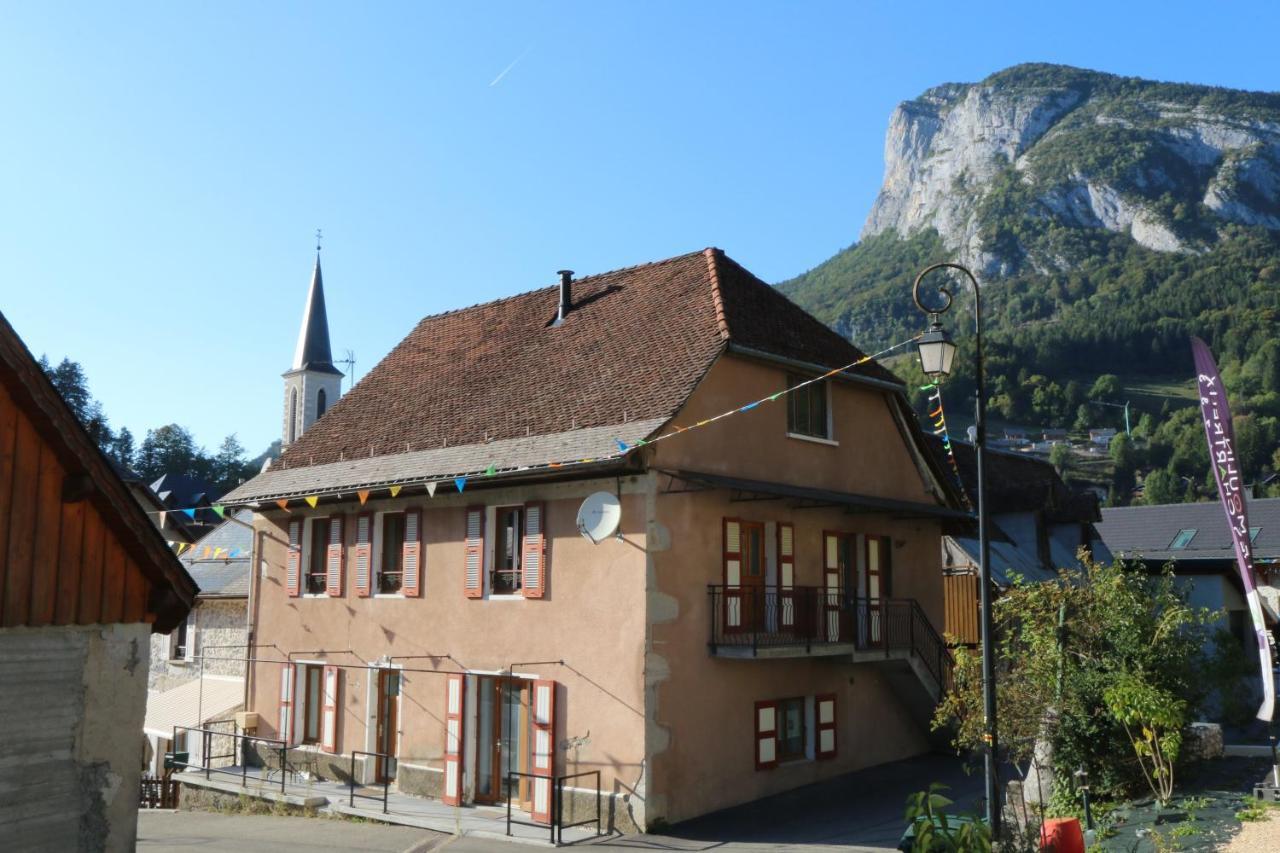 Apartamento Le Postillon Rez Saint-Pierre-d'Entremont  Exterior foto